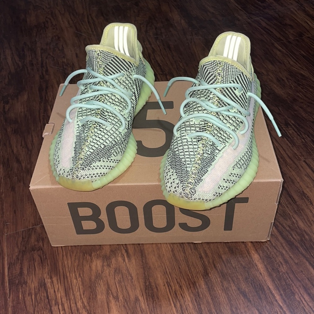 Adidas Yeezy Boost 350 V2